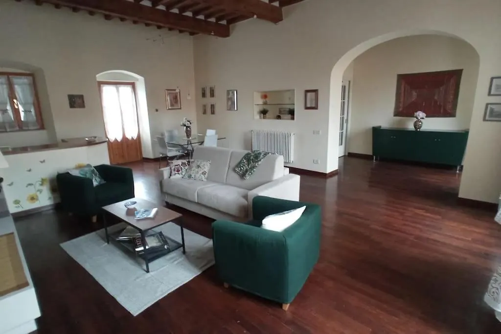 Casa In Piazza A Due Passi Dagli Imbarchi E Dal Centro Storico Daire Livorno
