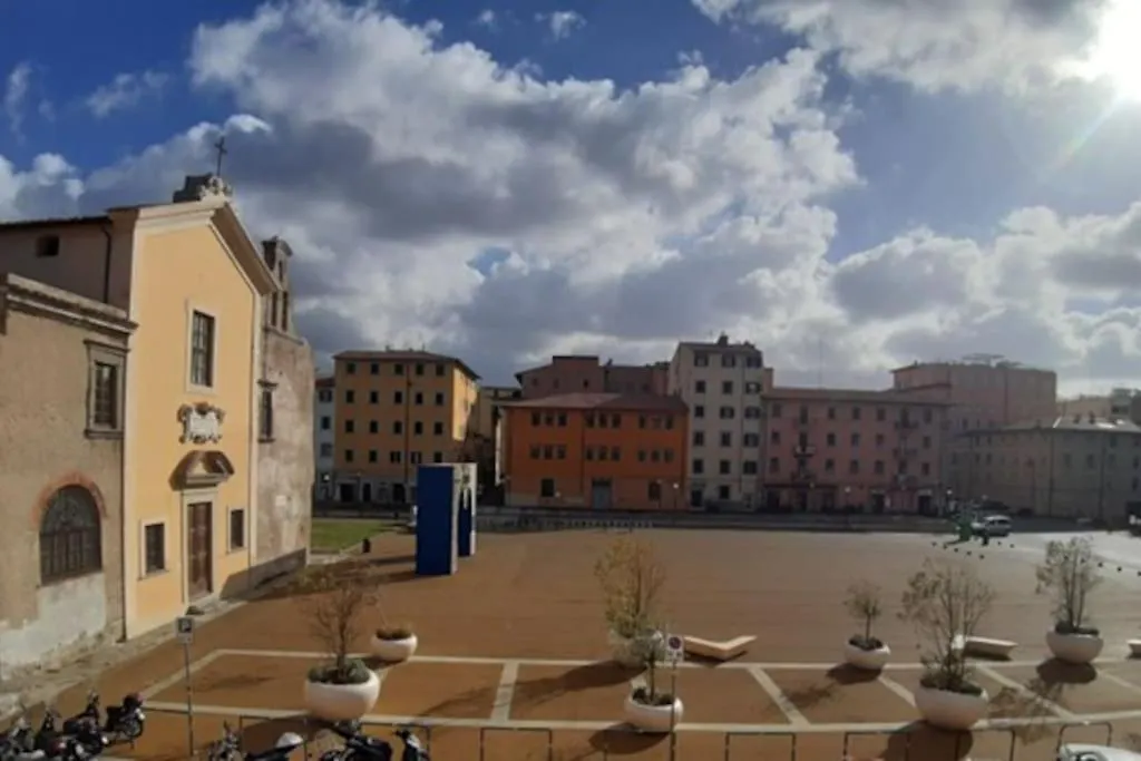 리보르노 Casa In Piazza A Due Passi Dagli Imbarchi E Dal Centro Storico 아파트